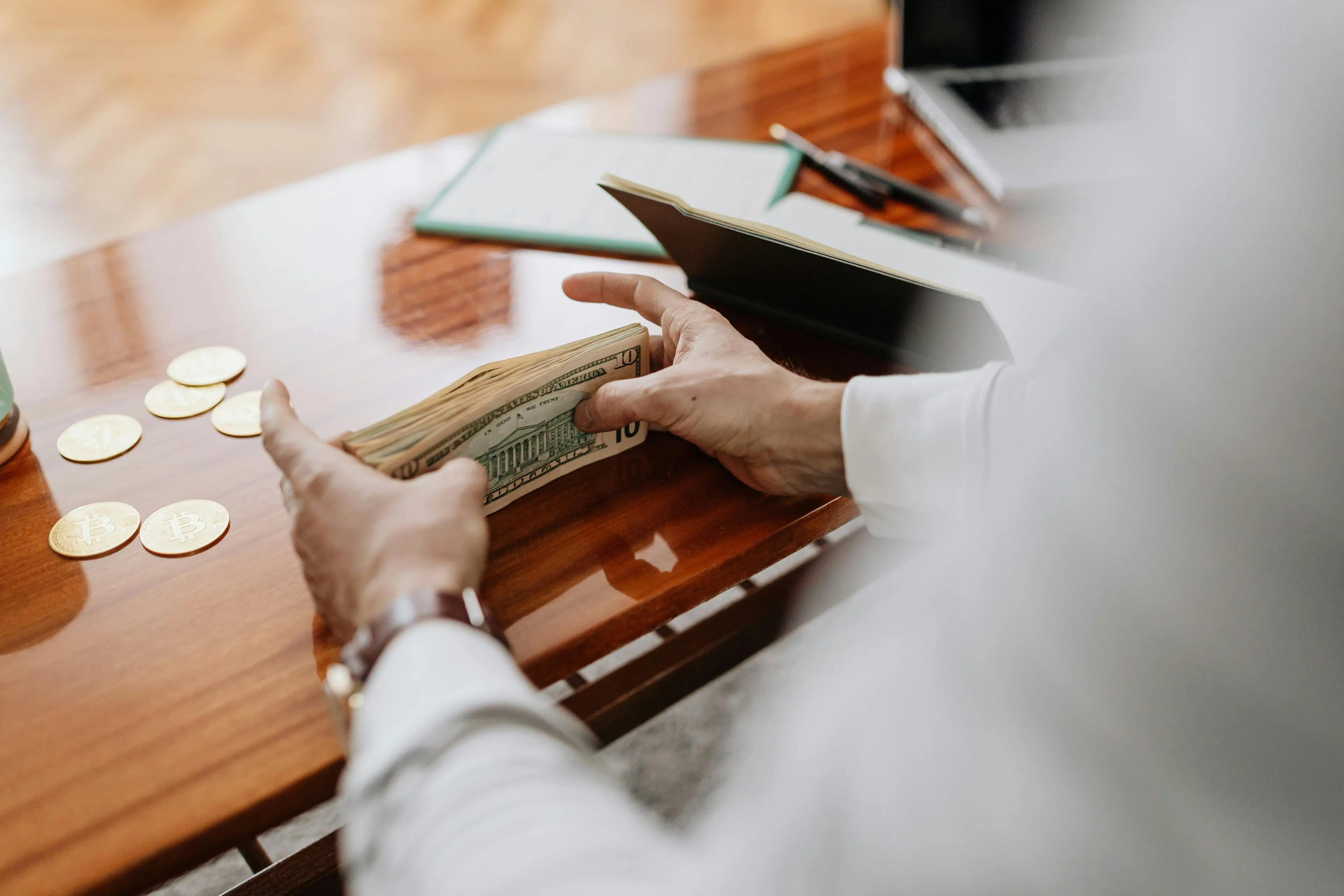 Finance & Insurance — AI voice agents